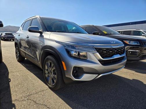 2022 Kia Seltos S