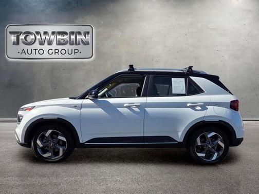 White 2022 Hyundai VENUE Limited