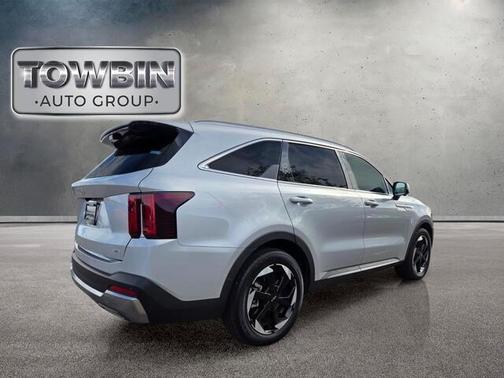 Gray 2025 Kia Sorento Hybrid SX Prestige