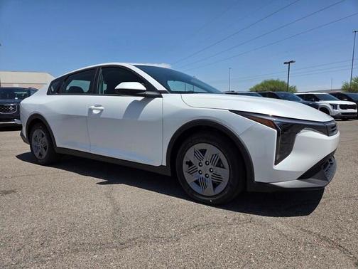 2025 Kia K4 LX