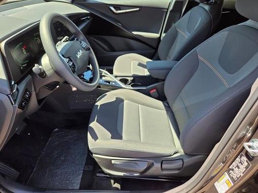 Gray 2026 Kia Niro LX