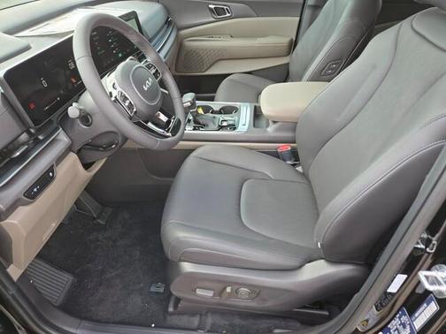 2025 Kia Carnival EX
