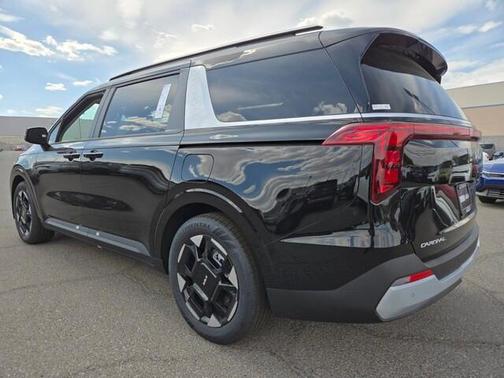 2025 Kia Carnival EX