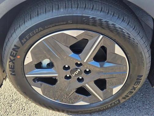 2025 Kia EV6 Light