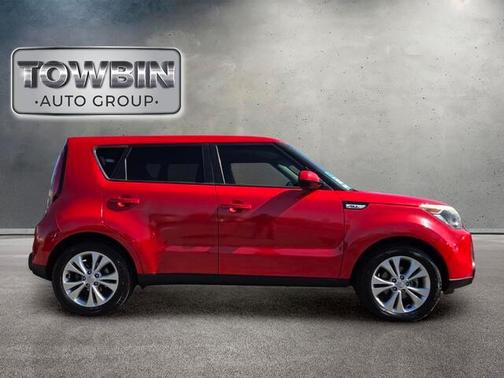Red 2015 Kia Soul +