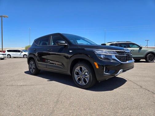 2025 Kia Seltos LX