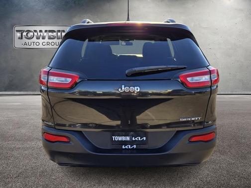 2015 Jeep Cherokee Sport