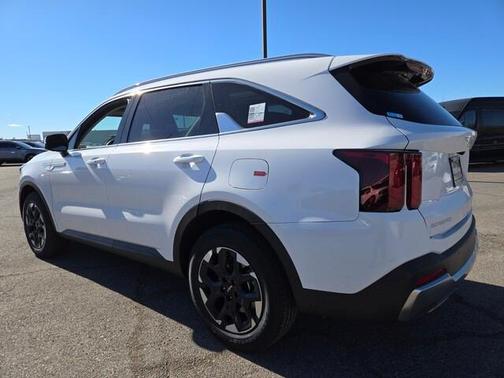 2025 Kia Sorento S