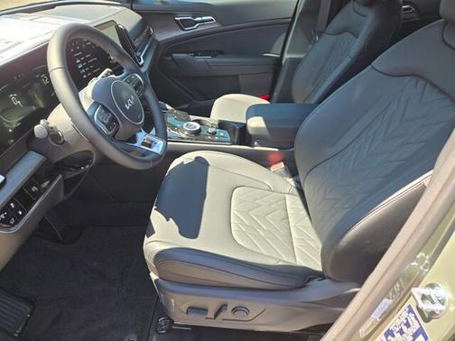 2025 Kia Sportage Plug-In Hybrid X-Line