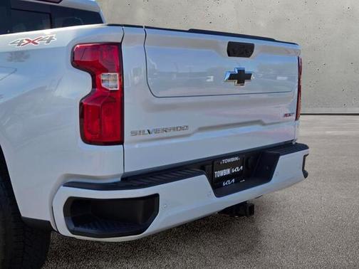 White 2024 Chevrolet Silverado 1500 RST