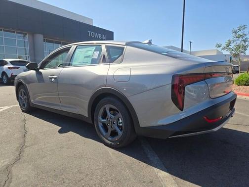 2025 Kia K4