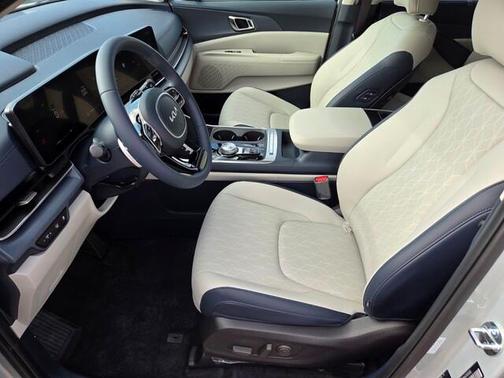 2026 Kia Carnival Hybrid EX