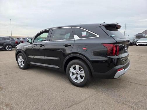 2026 Kia Sorento LX