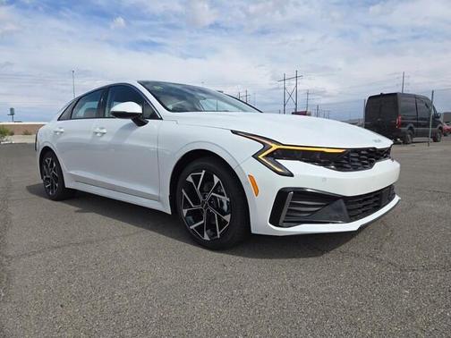 2025 Kia K5 EX
