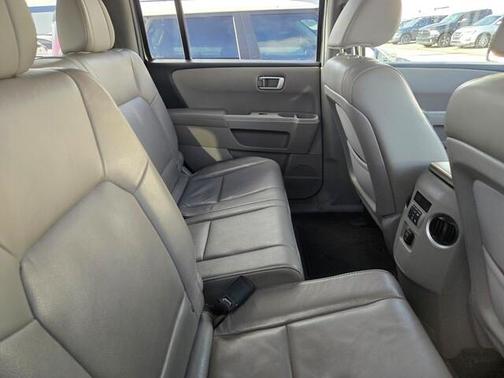 2012 Honda Pilot EX-L w/ Navigation