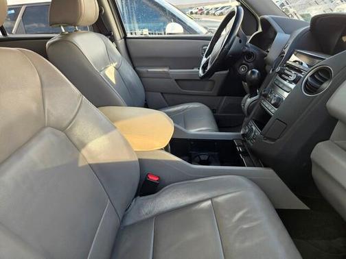 2012 Honda Pilot EX-L w/ Navigation