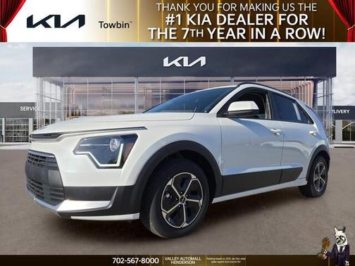 White 2026 Kia Niro LX