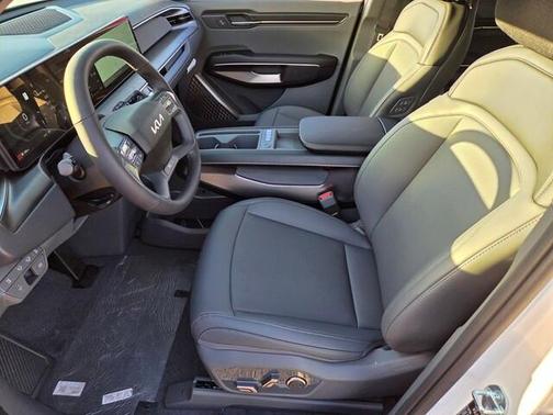 2026 Kia EV9 Light Long Range