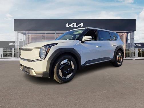 2026 Kia EV9 Light Long Range