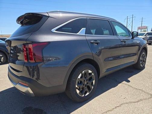 2025 Kia Sorento S