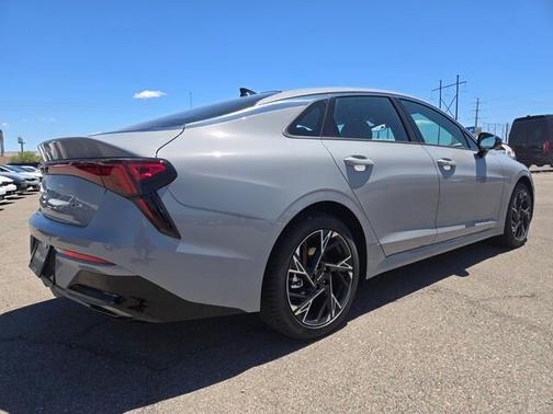 2025 Kia K5 GT-Line