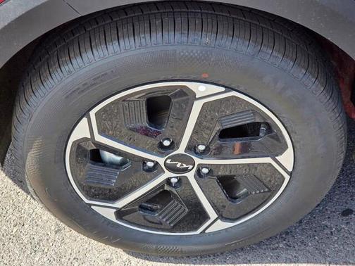 2025 Kia Niro EX