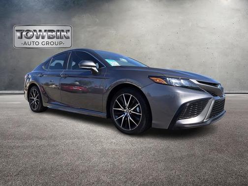 2023 Toyota Camry Hybrid SE