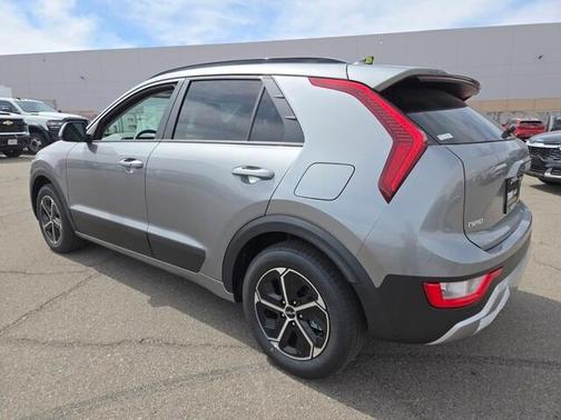 2025 Kia Niro EX