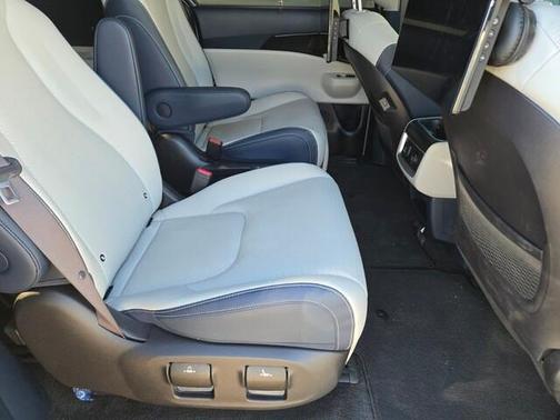 2025 Kia Carnival Hybrid SX PRESTIGE