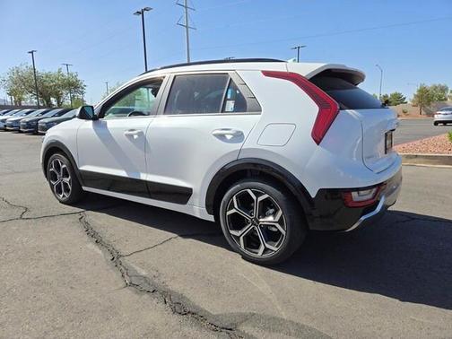 2025 Kia Niro SX Touring