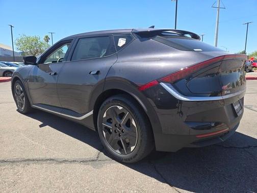 2025 Kia EV6 Light