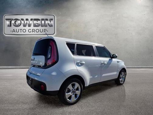 White 2019 Kia Soul Base