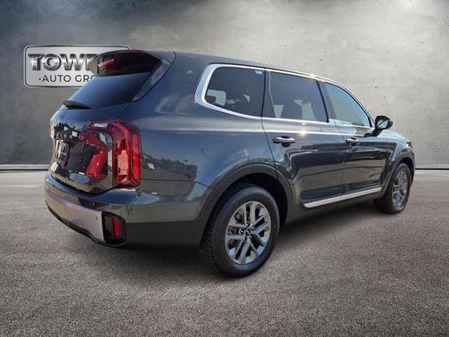 2023 Kia Telluride LX