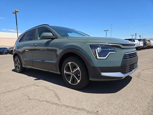 Green 2026 Kia Niro EX