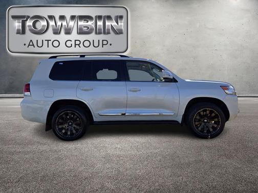 2018 Toyota Land Cruiser V8