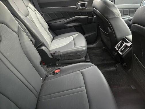 Brown 2024 Kia Sorento SX