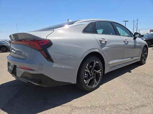 2025 Kia K5 GT-Line
