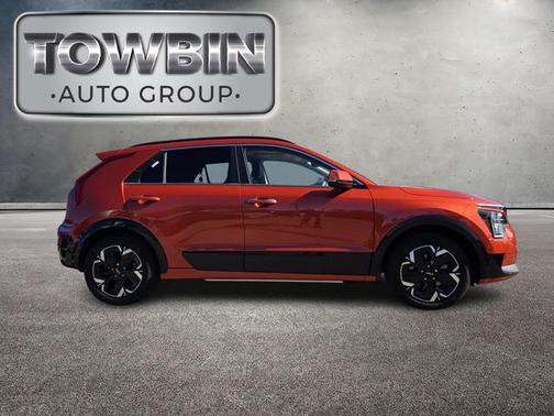 Orange 2023 Kia Niro EV Wave