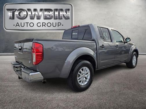 Gray 2019 Nissan Frontier SV