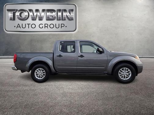 Gray 2019 Nissan Frontier SV