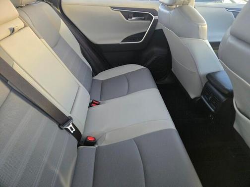 2020 Toyota RAV4 Limited