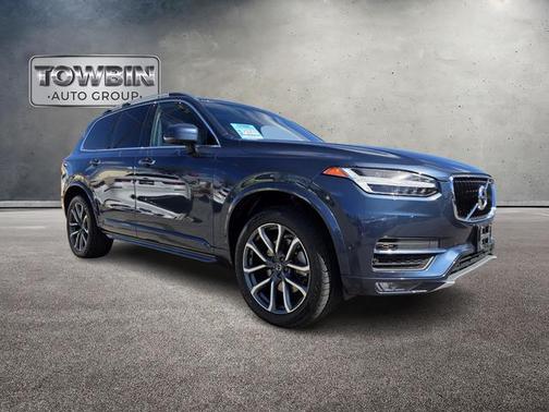 2018 Volvo XC90 T6 Momentum