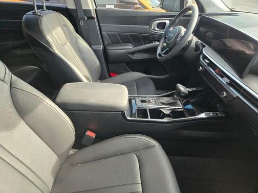 2025 Kia Sorento SX