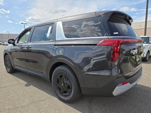 2025 Kia Carnival LX
