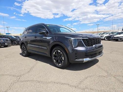 2025 Kia Sorento S