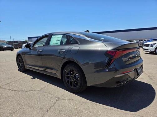 2026 Kia K5 LXS