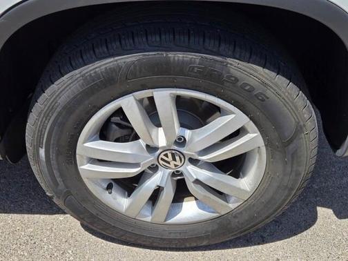 2017 Volkswagen Tiguan 2.0T S