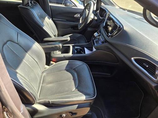 2021 Chrysler Pacifica Hybrid Limited