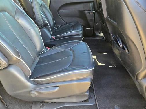 2021 Chrysler Pacifica Hybrid Limited