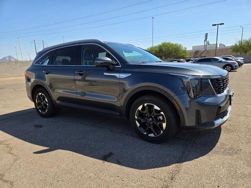 2024 Kia Sorento S